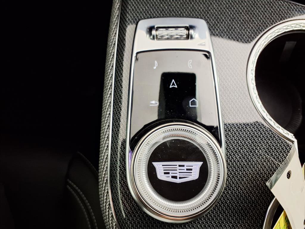 Certified 2026 Cadillac Optiq Sport 1 image 21