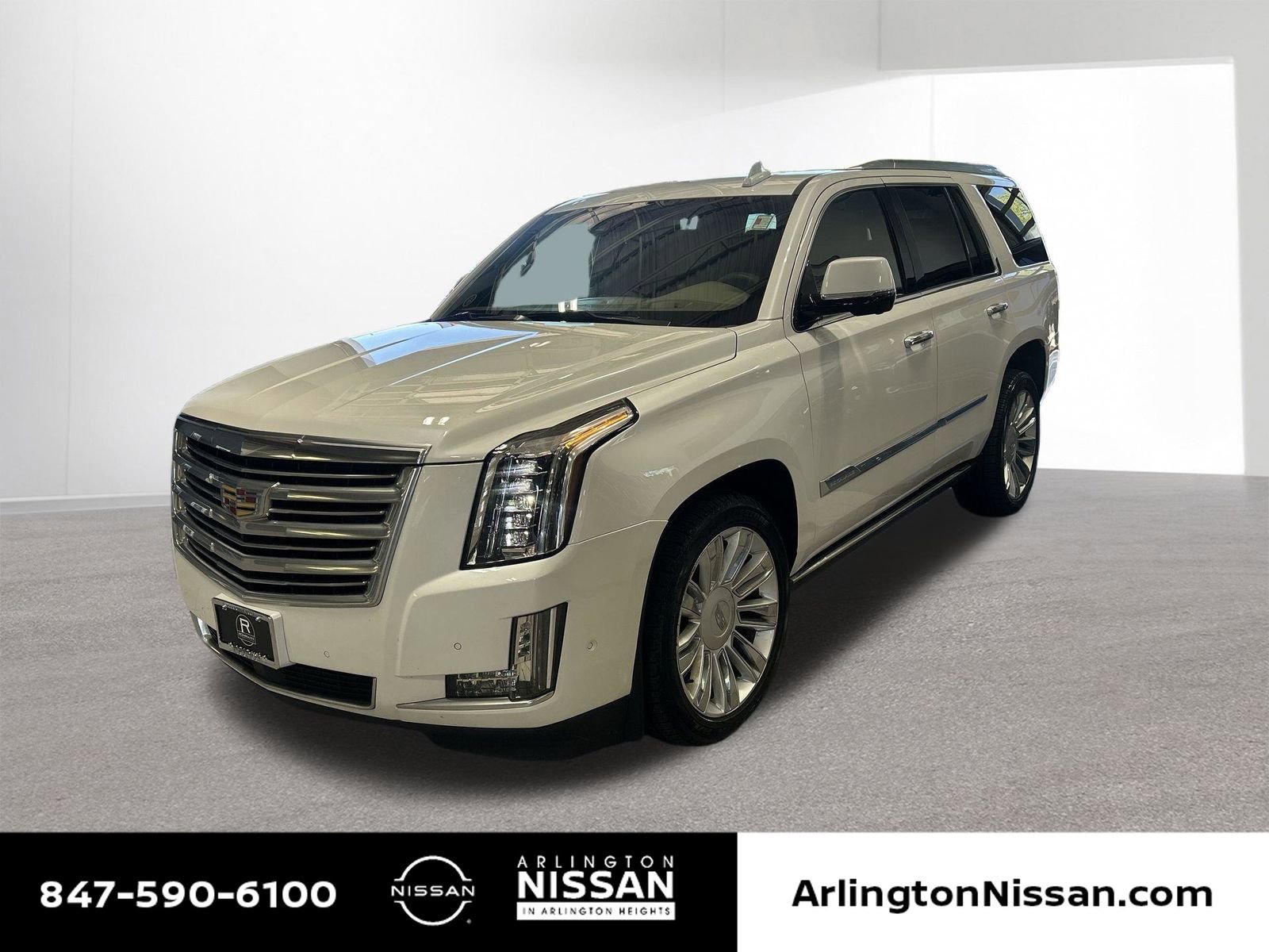 Used 2018 Cadillac Escalade Platinum AWD/4WD image 1