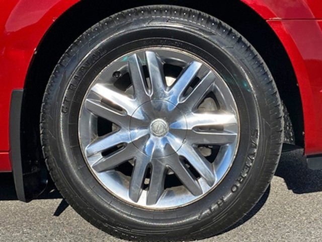 Used 2010 Chrysler Town & Country Limited w/ Entertainment Group #3 image 26