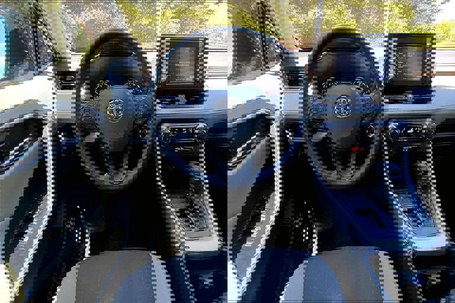 Used 2019 Toyota RAV4 XLE image 6