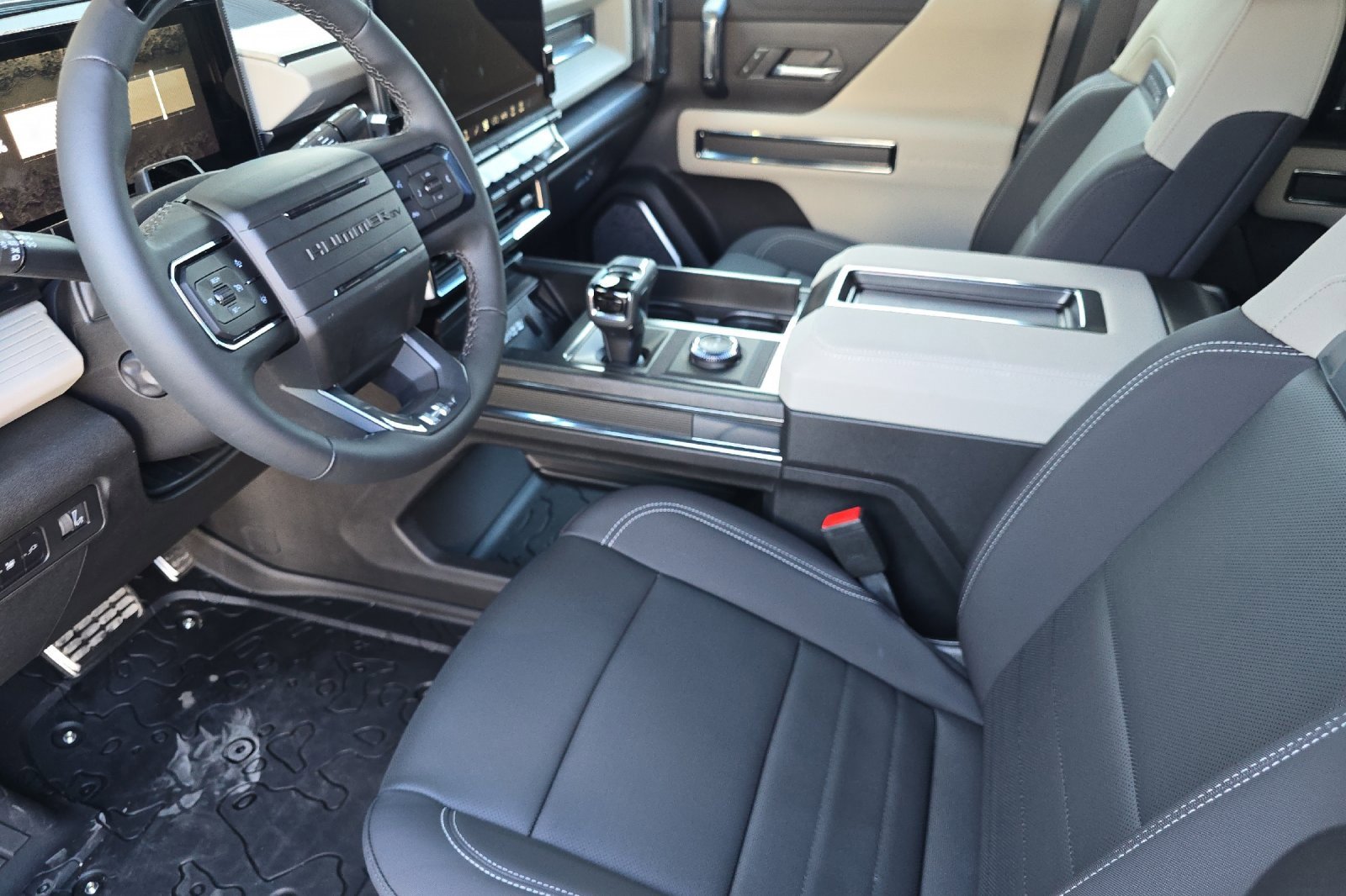 New 2026 GMC Hummer EV SUV w/ LPO, Sport Package image 9