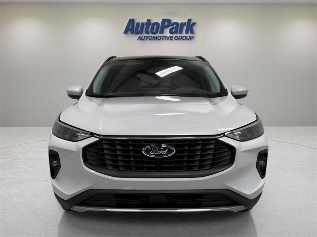 New 2026 Ford Escape SE image 2