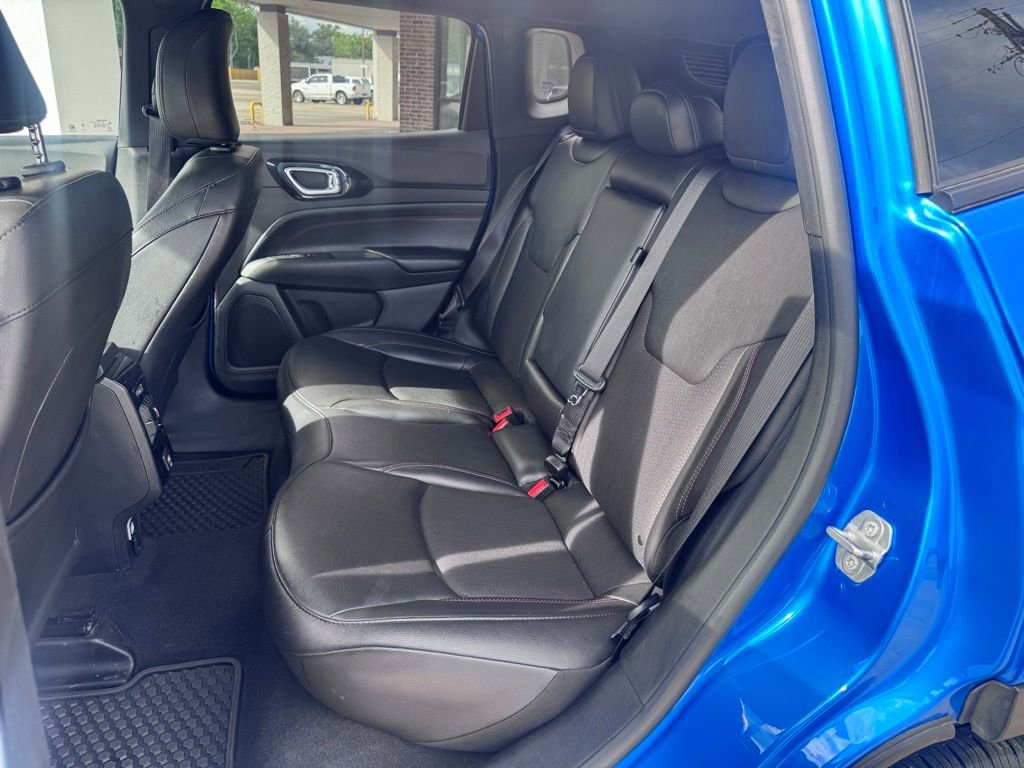 Used 2025 Jeep Compass Trailhawk image 19