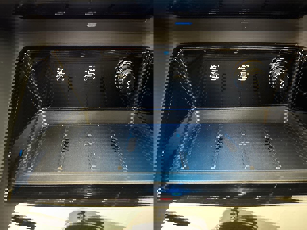 Used 2025 Audi Q5 Premium Plus w/ Premium Plus image 16