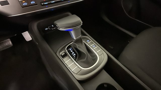 Certified 2025 Hyundai Kona SEL FWD image 21