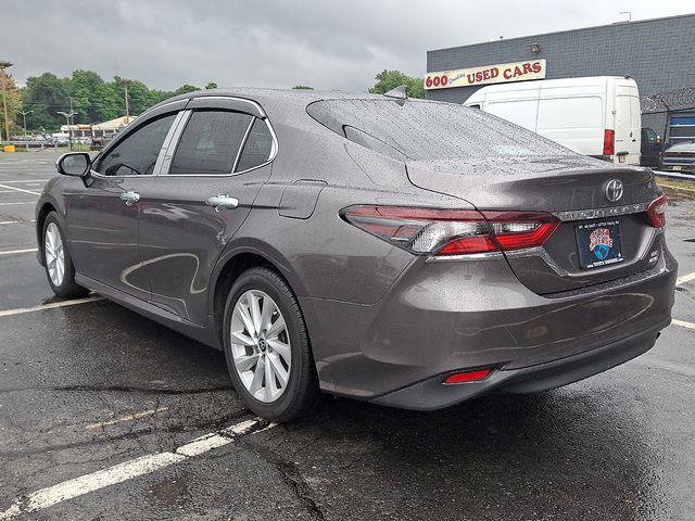 Certified 2021 Toyota Camry LE AWD/4WD image 3
