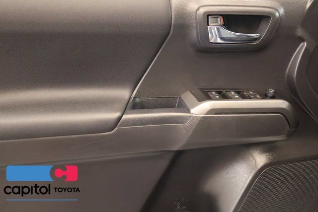 Certified 2023 Toyota Tacoma TRD Off-Road AWD/4WD image 10