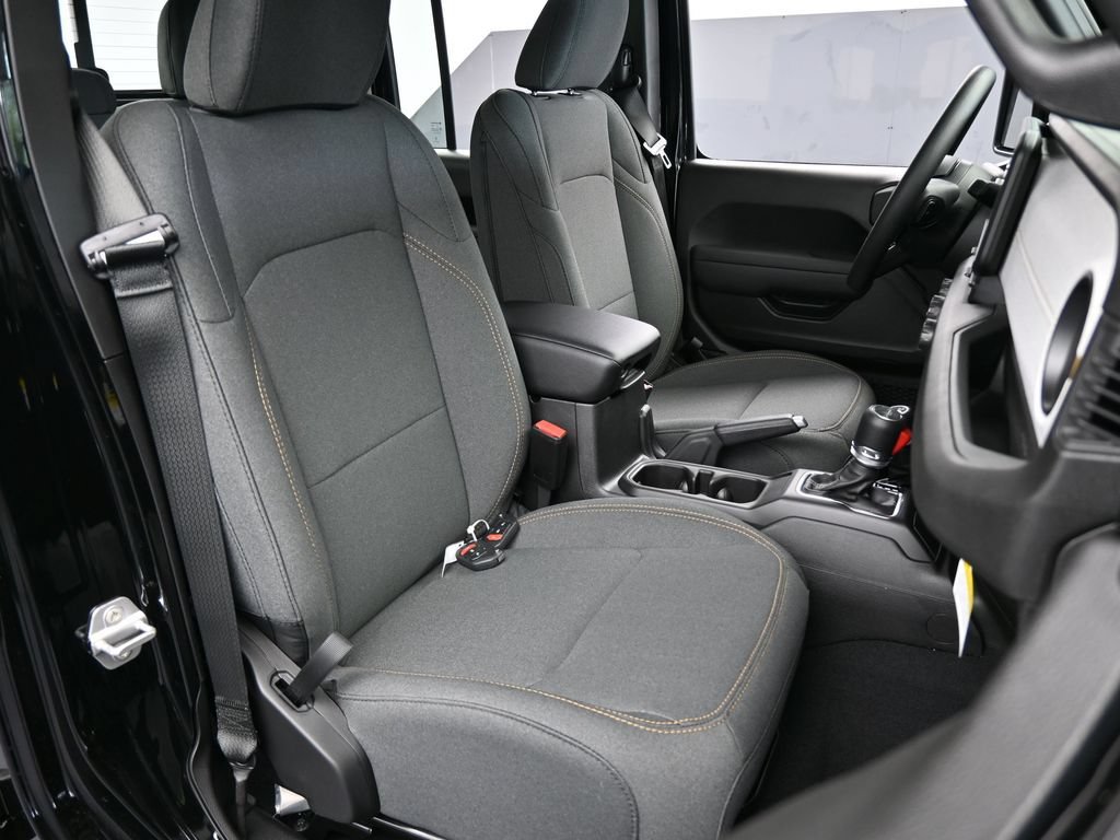 New 2026 Jeep Gladiator Sport AWD/4WD image 38