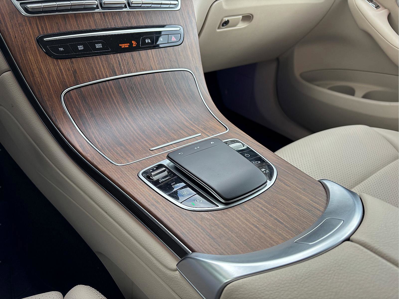 Used 2022 Mercedes-Benz GLC 300 4MATIC image 25