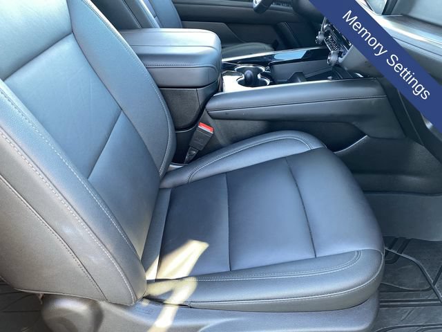 Used 2026 Chevrolet Tahoe Z71 w/ Z71 Off-Road Package AWD/4WD image 14