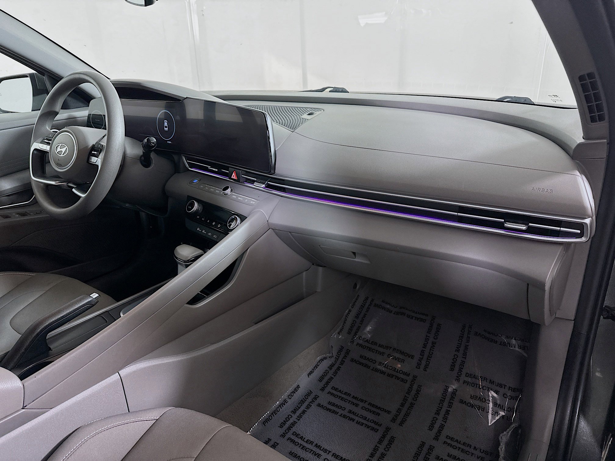 Certified 2024 Hyundai Elantra SEL image 27