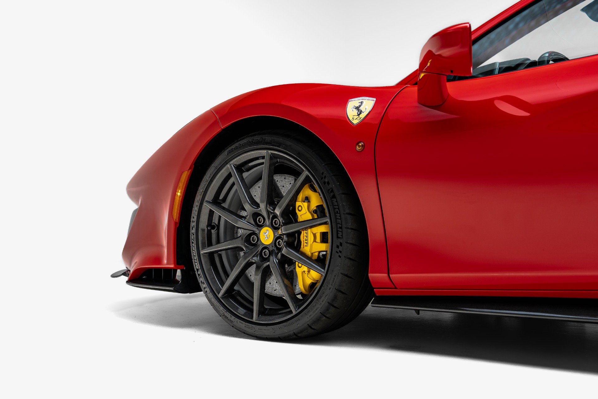 Used 2019 Ferrari 488 Pista Coupe RWD image 16