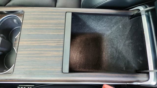 Used 2022 Tesla Model X image 54