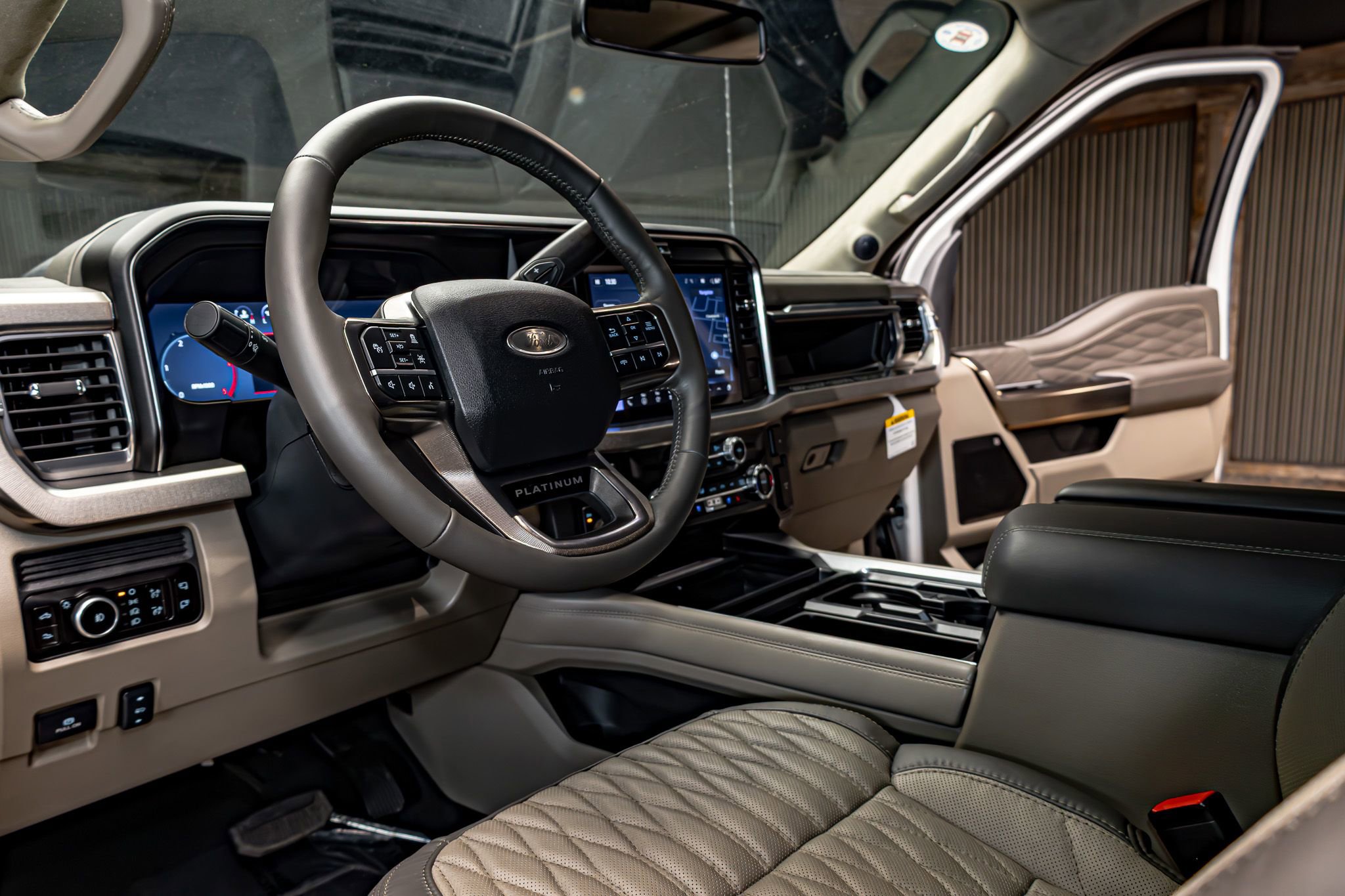 Used 2026 Ford F450 Platinum w/ Platinum Plus Package image 17