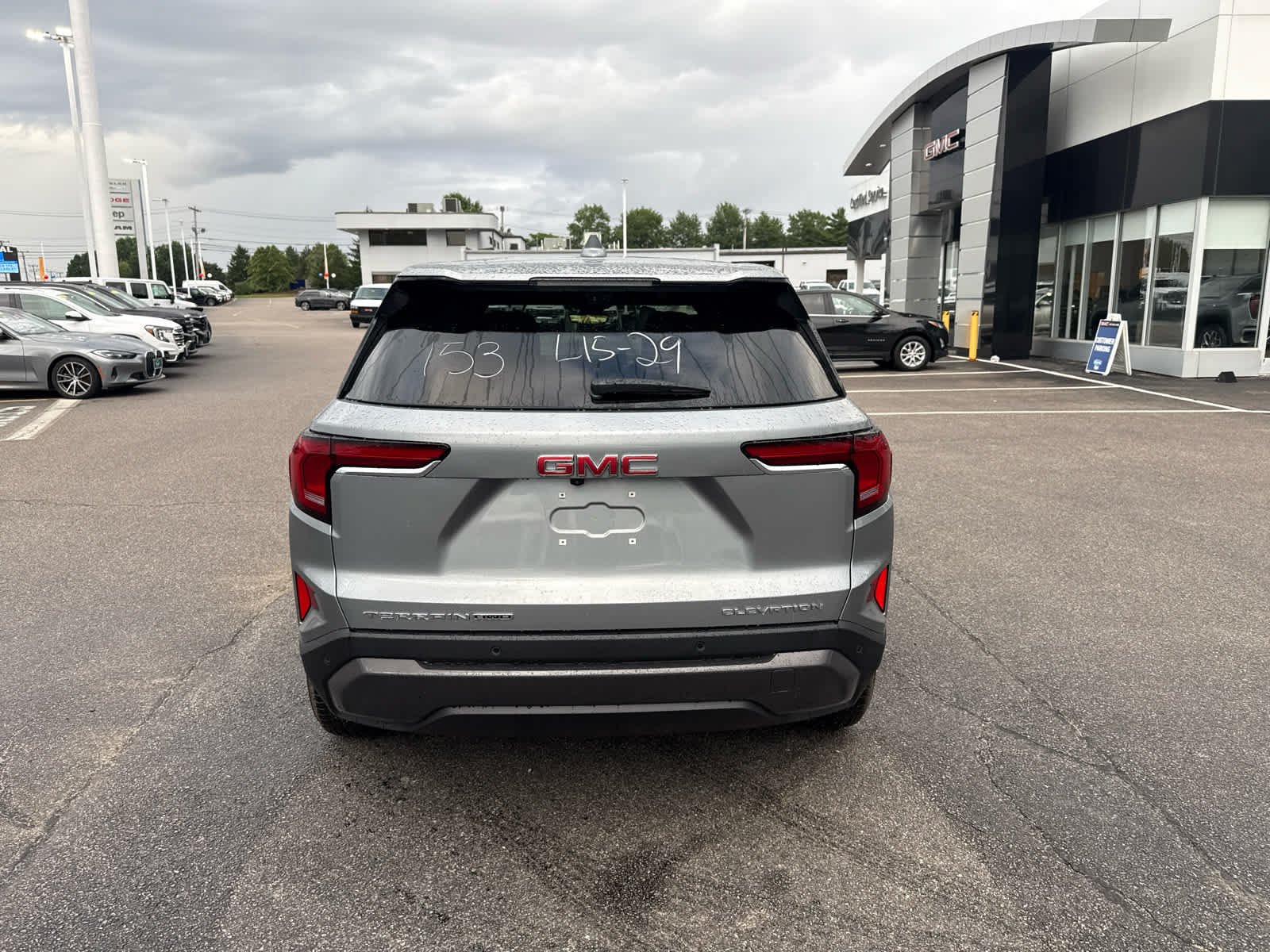 New 2027 GMC Terrain Elevation w/ Technology Package II AWD/4WD image 4