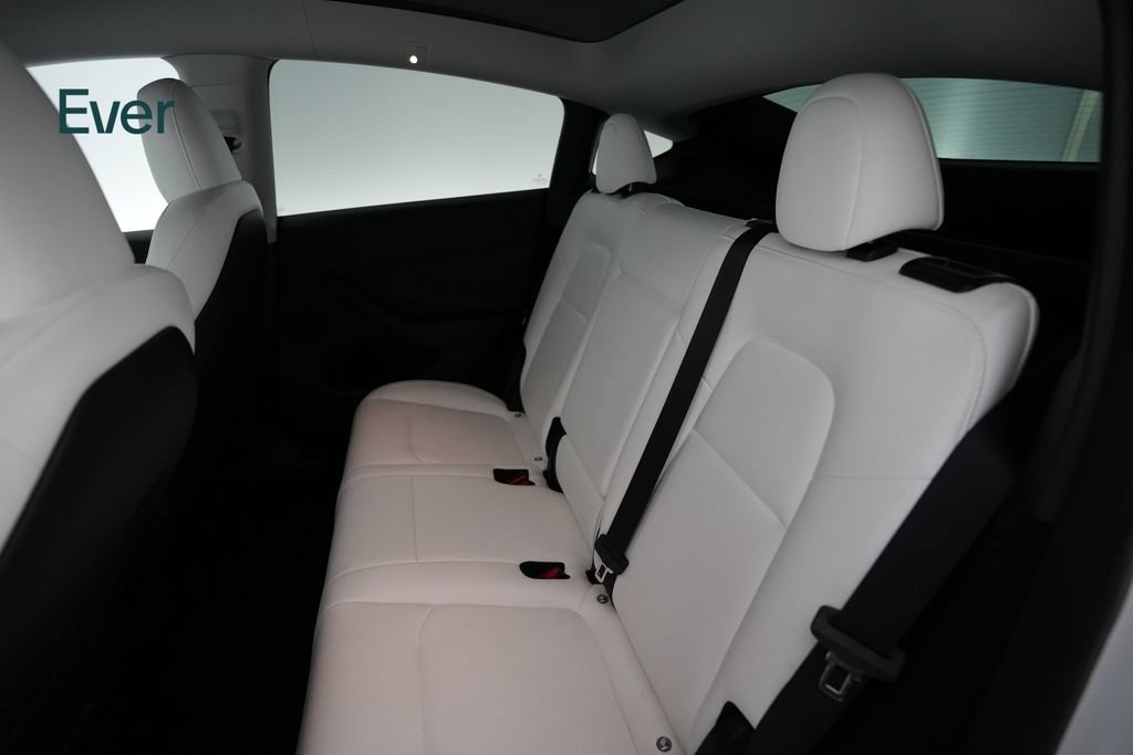 Used 2023 Tesla Model Y Long Range AWD/4WD image 22