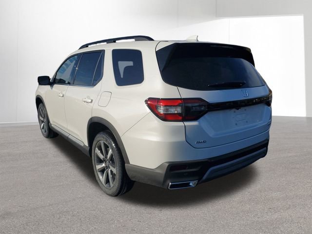 New 2025 Honda Pilot Touring image 14