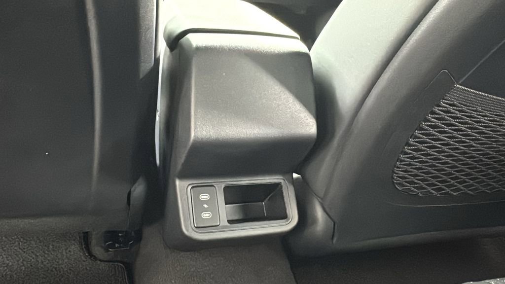 New 2025 Kia K4 GT-Line image 34