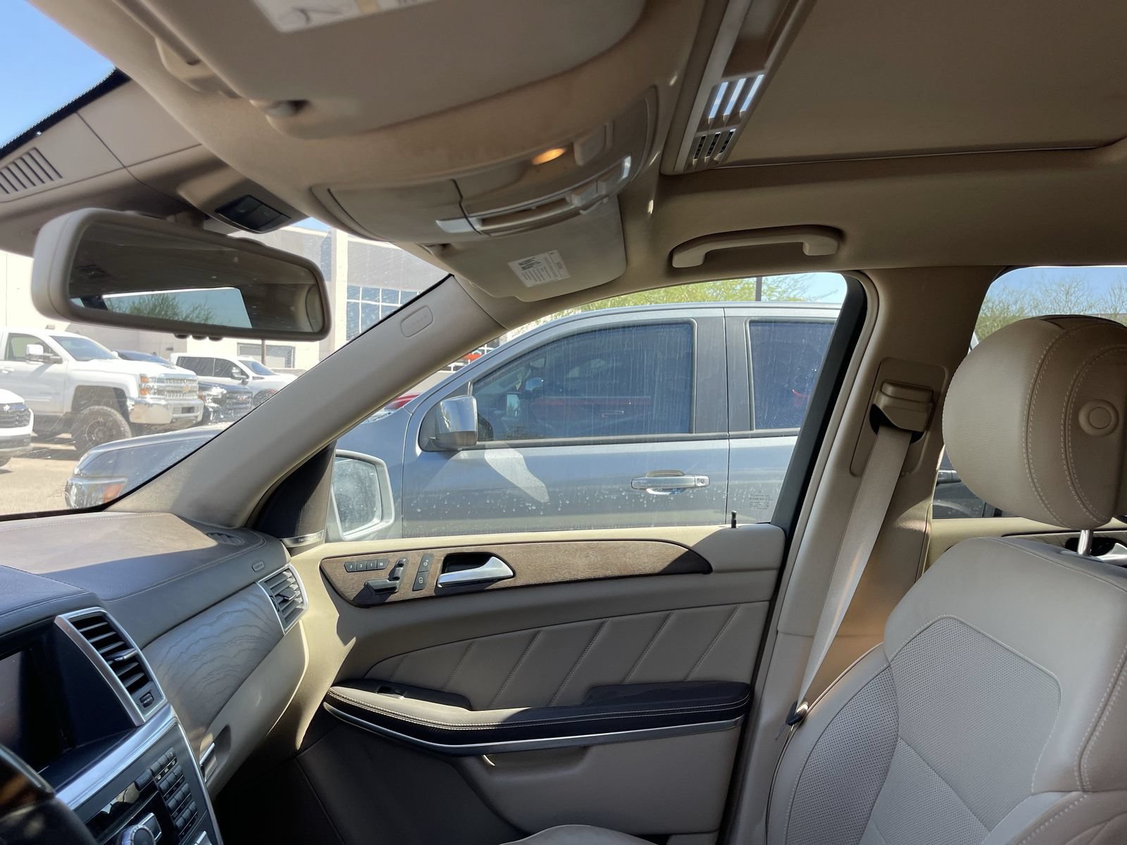 Used 2014 Mercedes-Benz GL 550 4MATIC image 11
