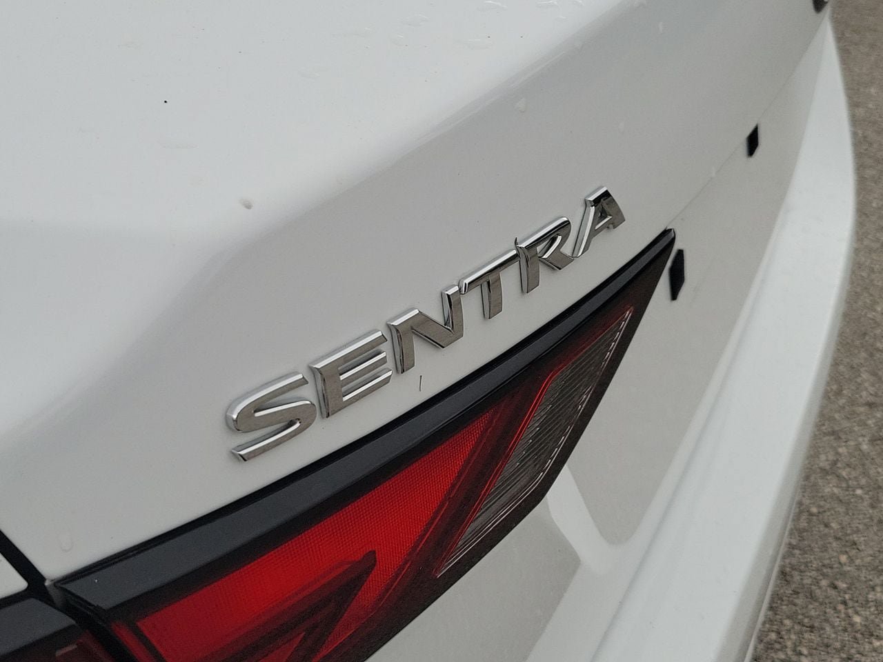 Used 2024 Nissan Sentra S FWD image 6