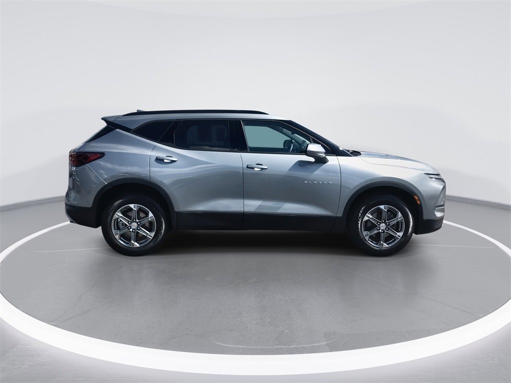 Used 2023 Chevrolet Blazer LT w/ Convenience Package image 9