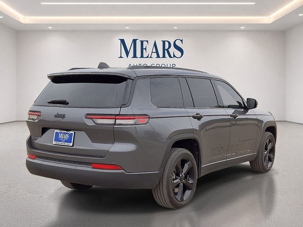 Used 2024 Jeep Grand Cherokee L Altitude AWD/4WD image 5