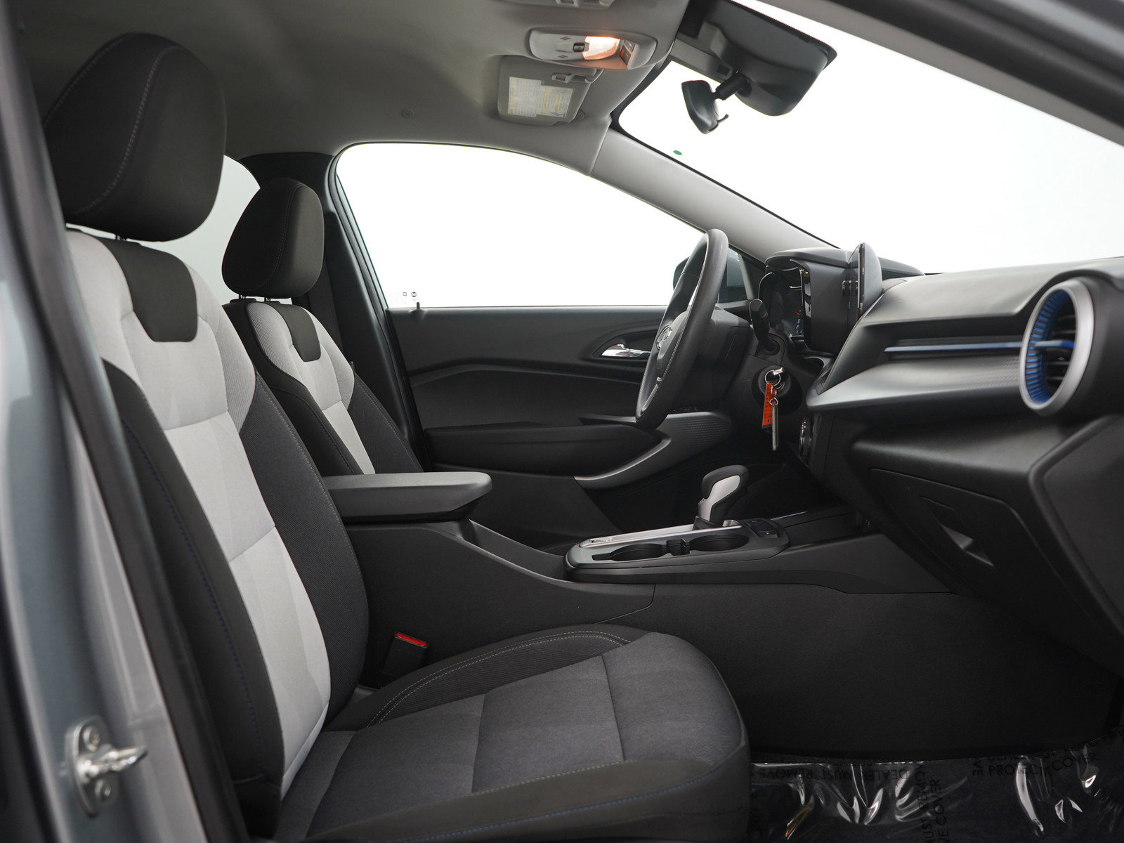 Used 2024 Chevrolet Trax LS w/ LS Convenience Package image 12