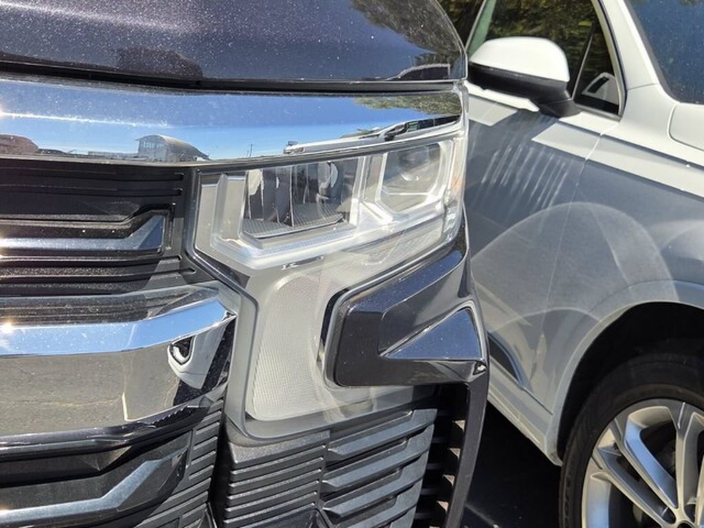 Used 2023 Chevrolet Silverado 1500 LT AWD/4WD image 4