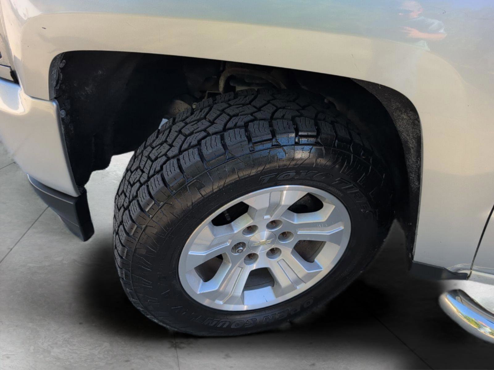 Used 2018 Chevrolet Silverado 1500 LT w/ All Star Edition image 38