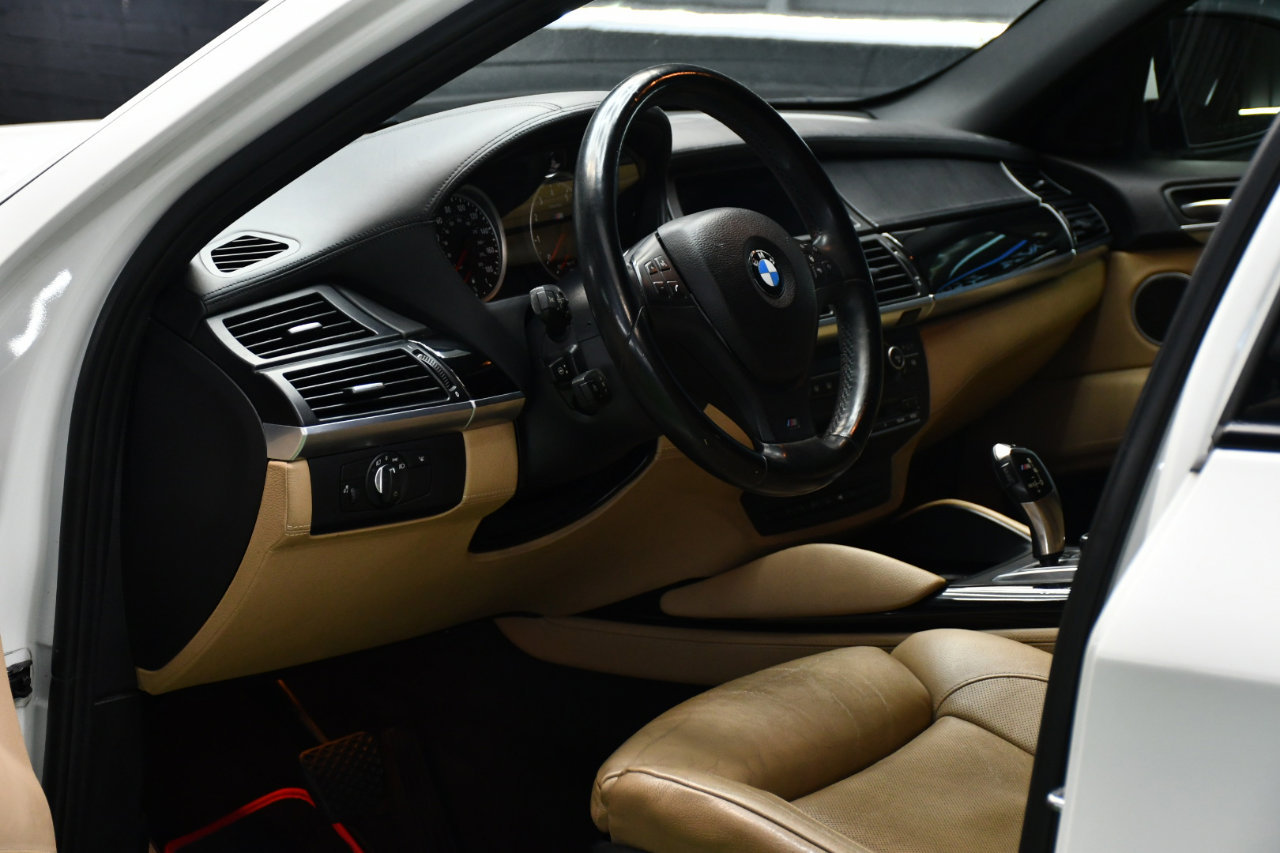 Used 2014 BMW X6 M image 19