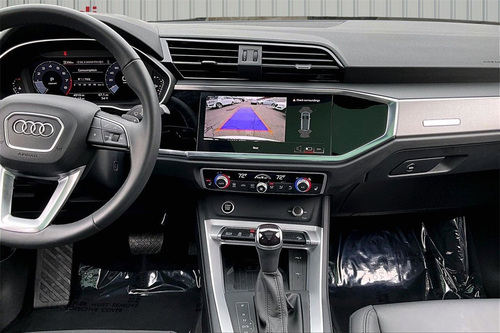 Used 2025 Audi Q3 2.0T Premium w/ Convenience Package image 9