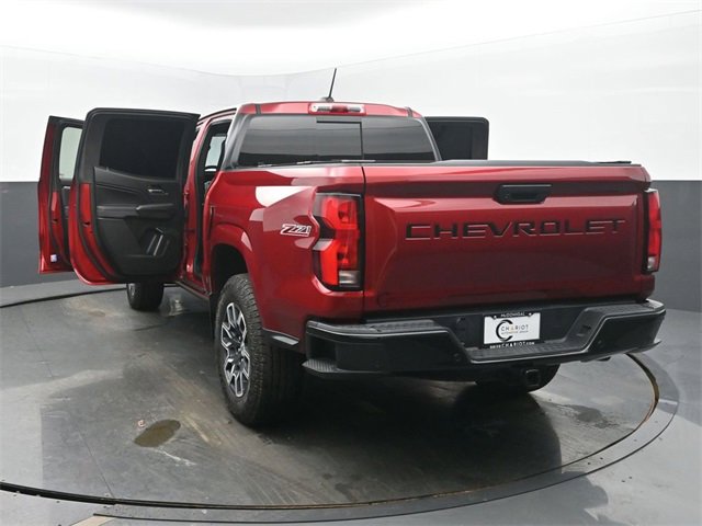 Certified 2024 Chevrolet Colorado Z71 w/ Advanced Trailering Package image 56