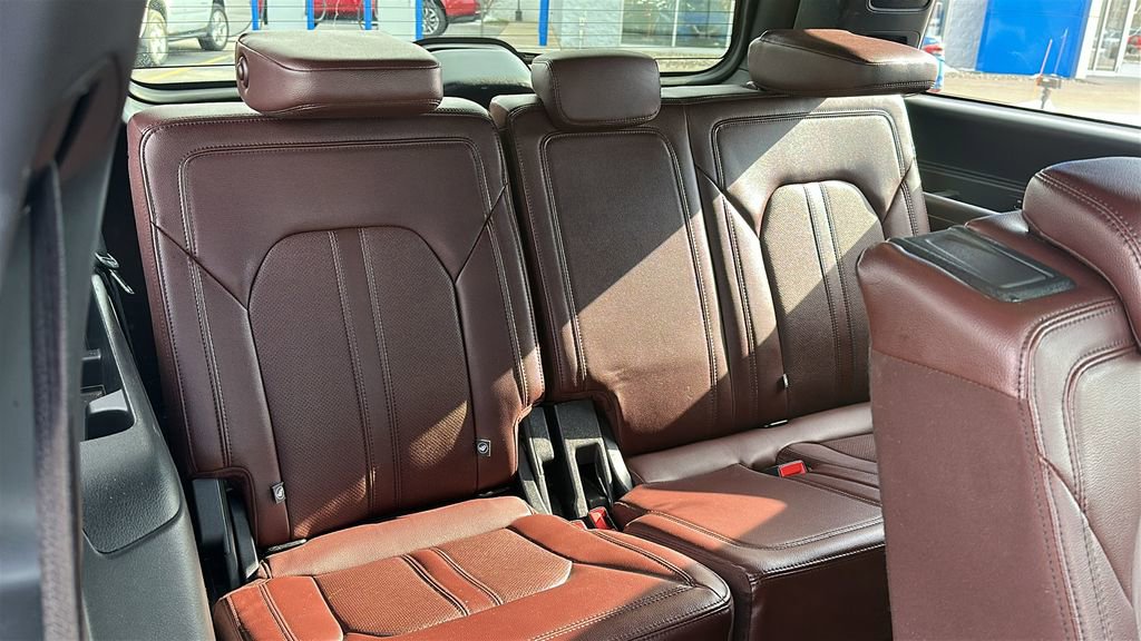 Used 2024 Ford Expedition Limited image 33
