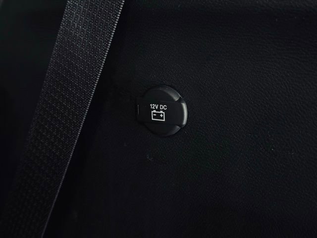 Used 2025 Chrysler Pacifica Limited FWD image 14