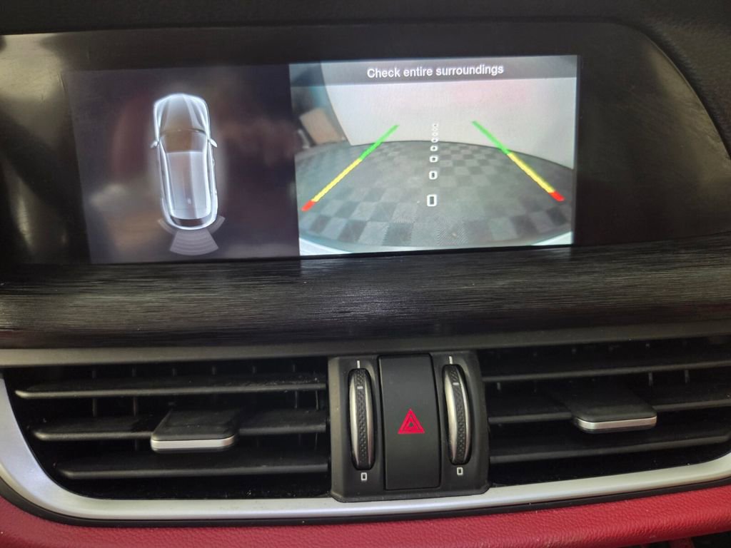 Used 2020 Alfa Romeo Stelvio image 14