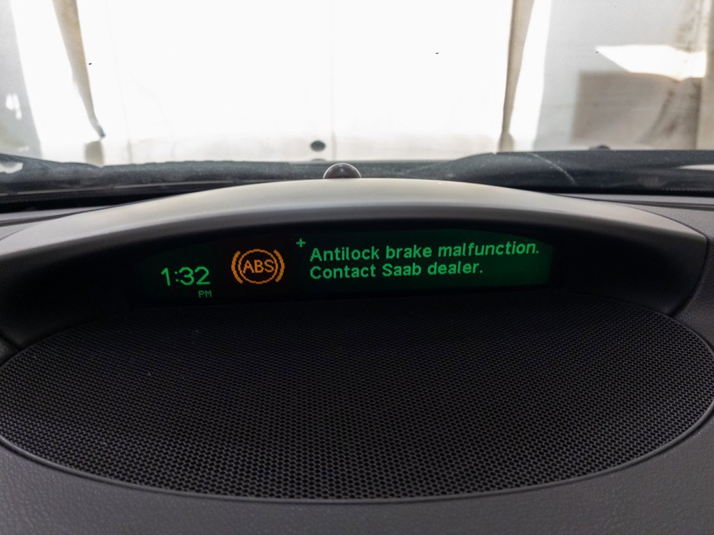 Used 2005 Saab 9-3 Arc image 14