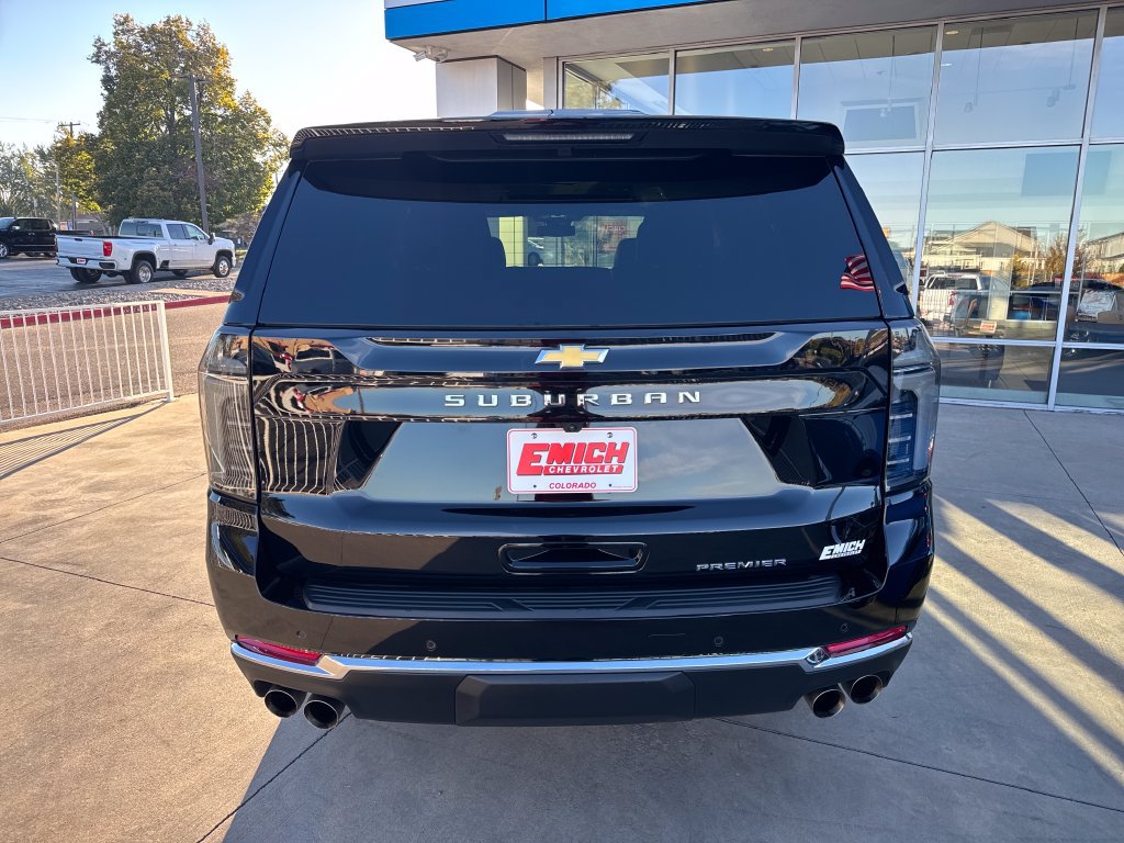 Used 2026 Chevrolet Suburban Premier AWD/4WD image 4
