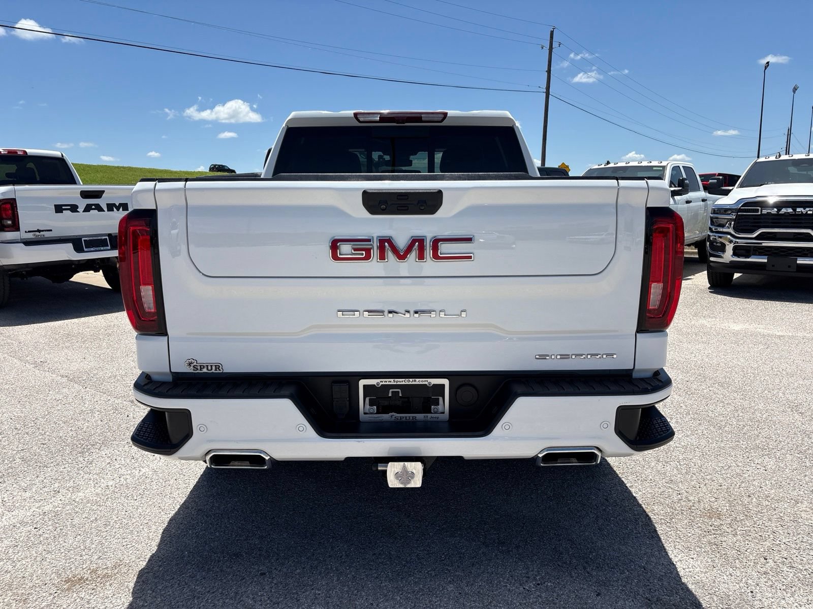 Used 2022 GMC Sierra 1500 Denali AWD/4WD image 5