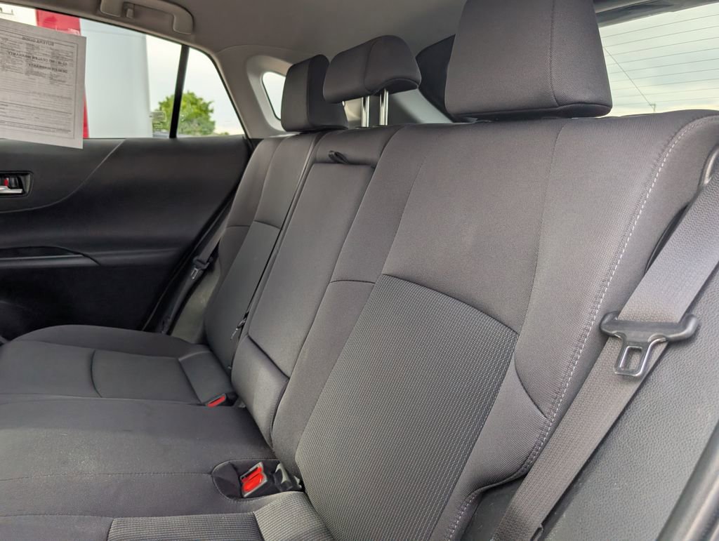 Used 2024 Toyota Venza LE image 9