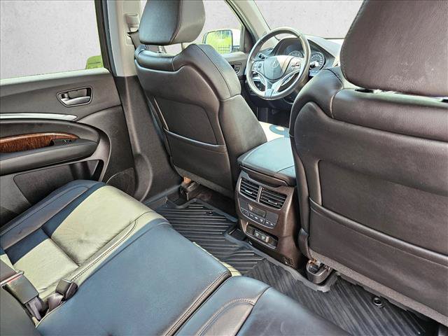 Used 2018 Acura MDX w/ Technology Package AWD/4WD image 16