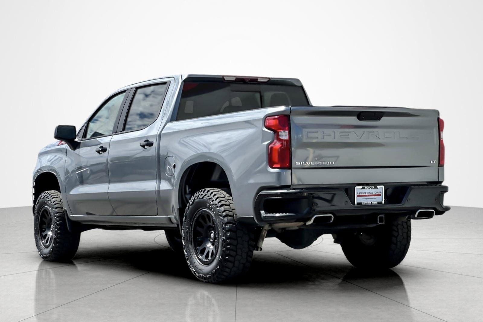 Used 2020 Chevrolet Silverado 1500 LT Trail Boss AWD/4WD image 3