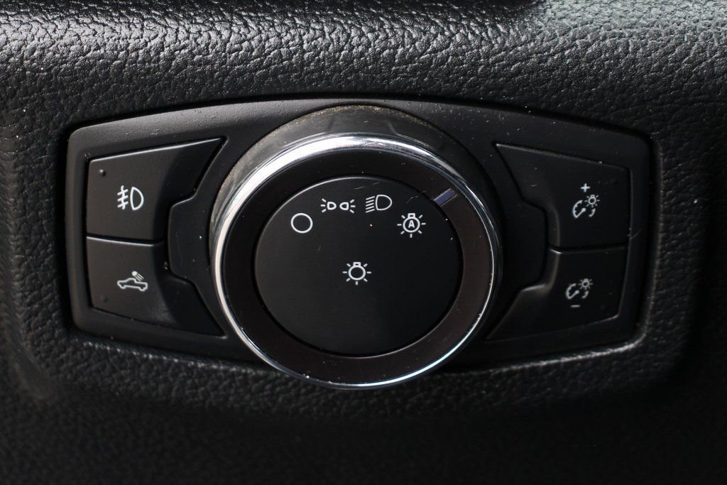 Used 2019 Ford F150 XLT w/ Equipment Group 302A Luxury image 18