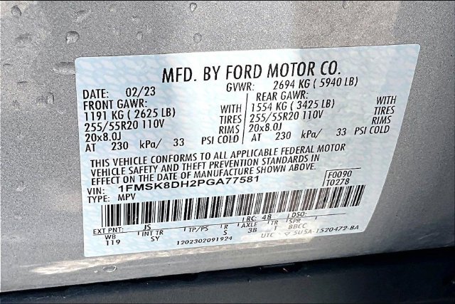 Used 2023 Ford Explorer XLT w/ Equipment Group 202A AWD/4WD image 19