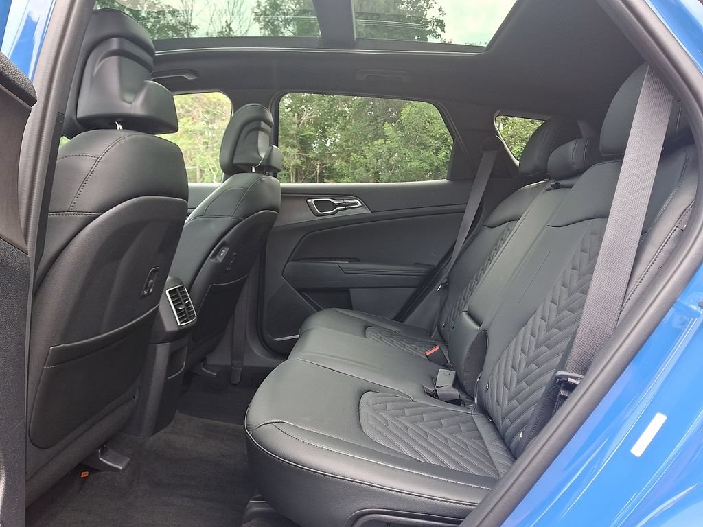 Certified 2026 Kia Sportage X-Line w/ X-Line Premium Package AWD/4WD image 11
