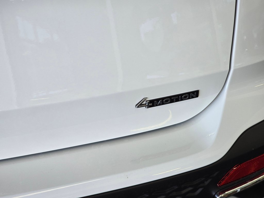 New 2026 Volkswagen Taos SEL AWD/4WD image 15