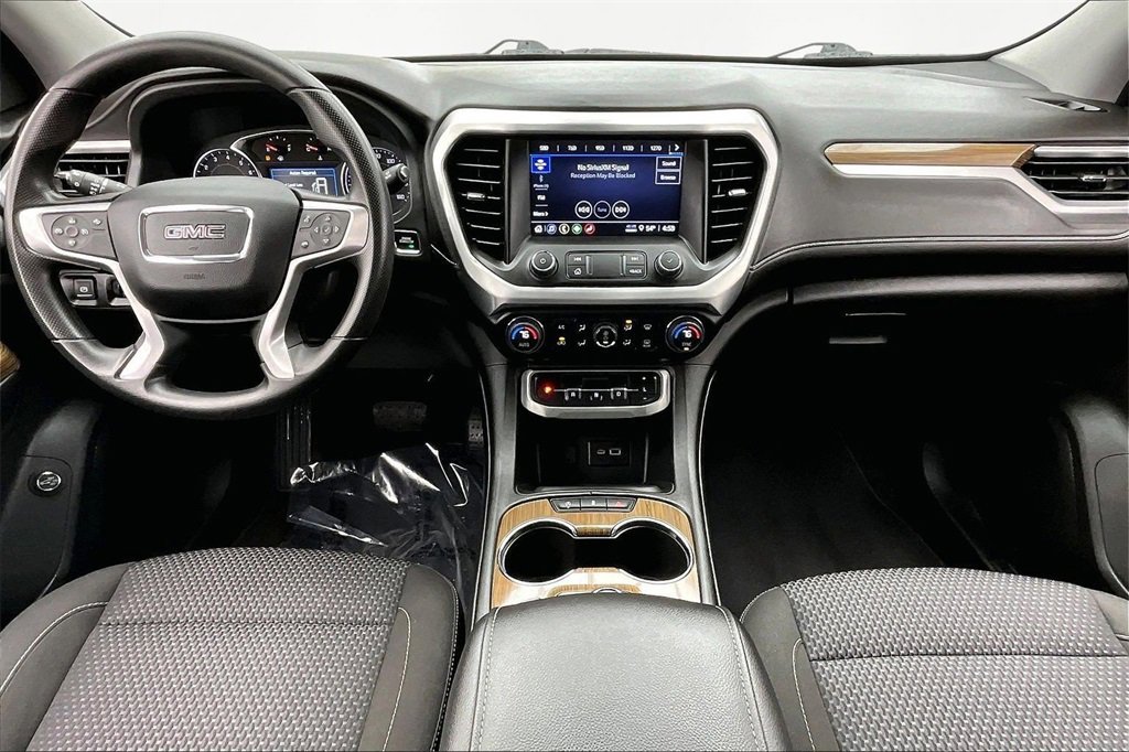 Used 2023 GMC Acadia SLE w/ Driver Convenience Package image 16