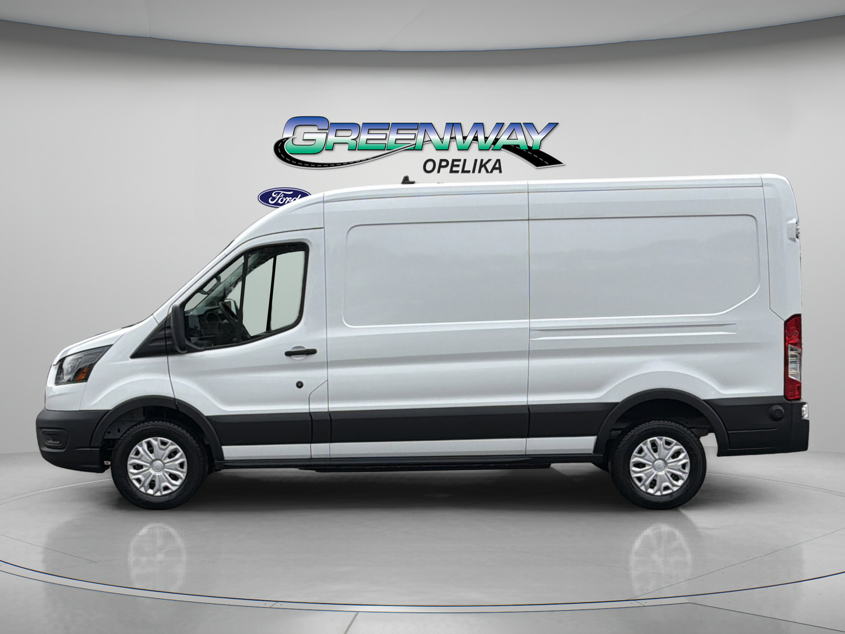 New 2025 Ford E-Transit 148 Medium Roof w/ Load Area Protection Package RWD image 4