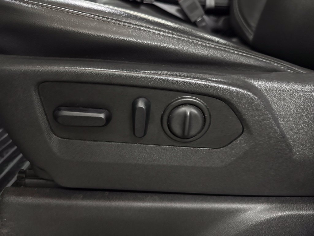 Used 2019 Chevrolet Silverado 1500 LT w/ Texas Edition RWD image 15