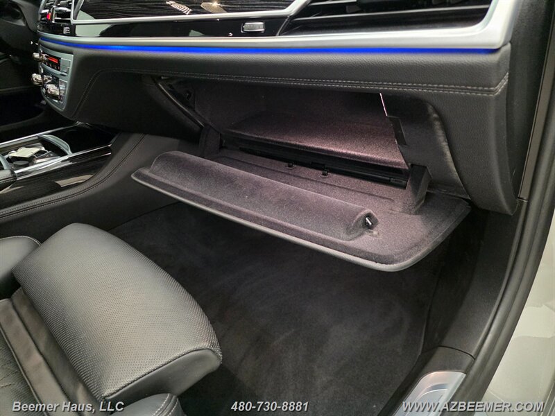 Used 2020 BMW 750i xDrive w/ Executive Package AWD/4WD image 40