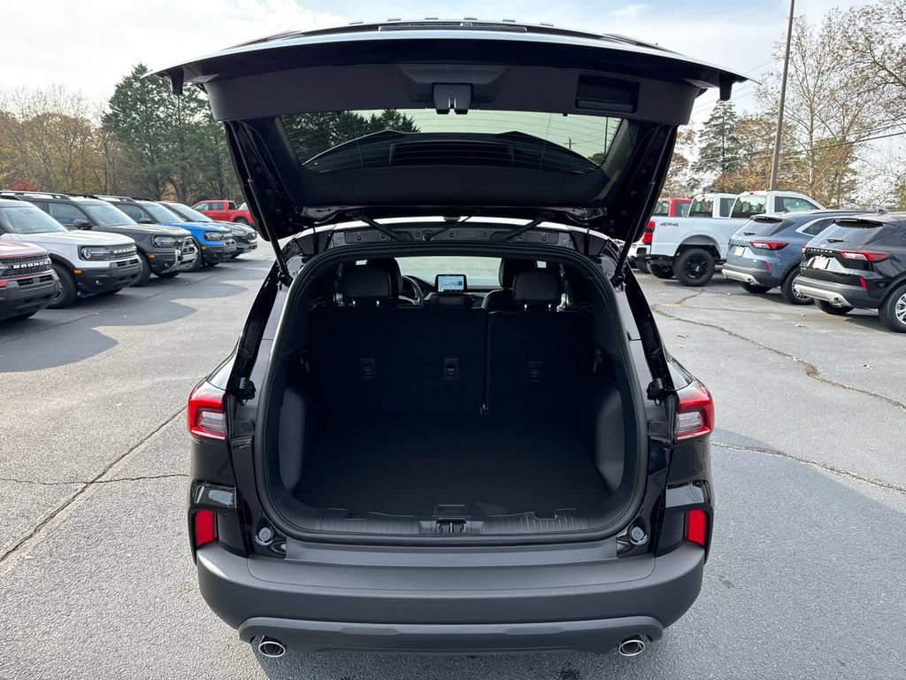 New 2026 Ford Escape ST-Line image 24